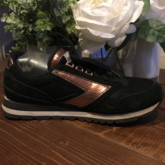 low bad bunny adidas